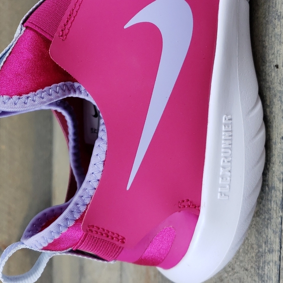Nike Flex Runner (GS) Youth Girls 7 Women's 9 Slip On Sneakers Fireberry - Picture 8 of 9